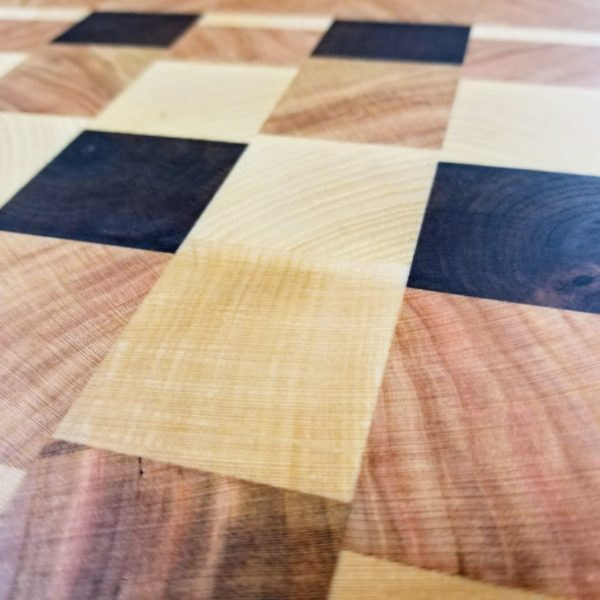 16" x 22 5/8" x 1 1/2" End-Grain Cutting Board - Image 5