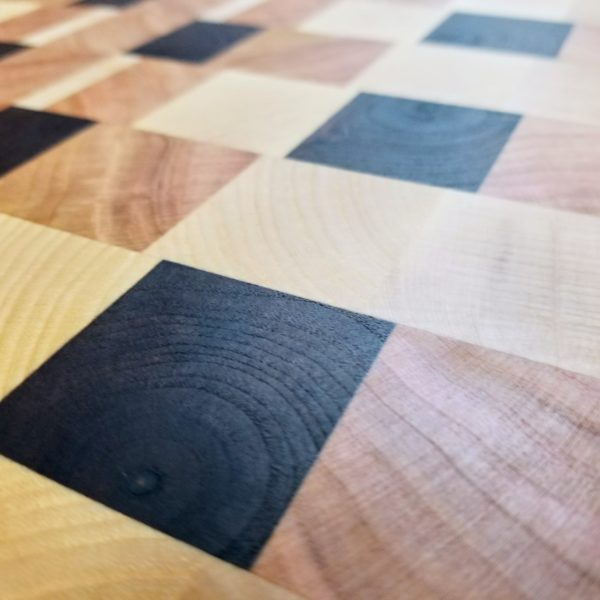 16" x 22 5/8" x 1 1/2" End-Grain Cutting Board - Image 4