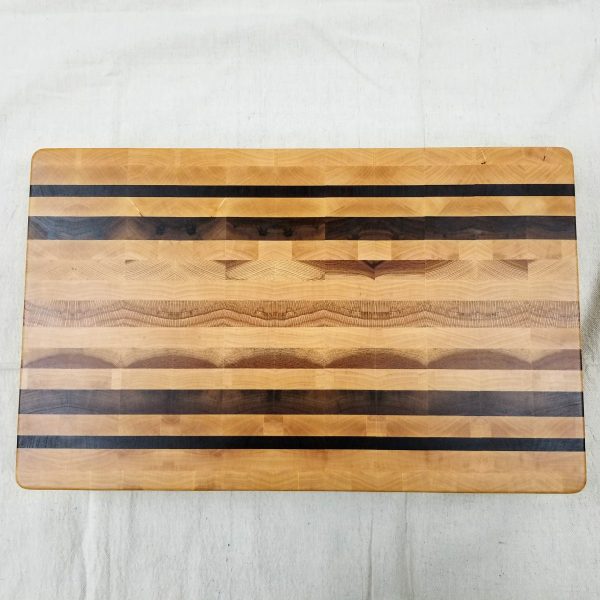 12" x 19 1/4" x 1 1/2" End-Grain Cutting Board - Image 4