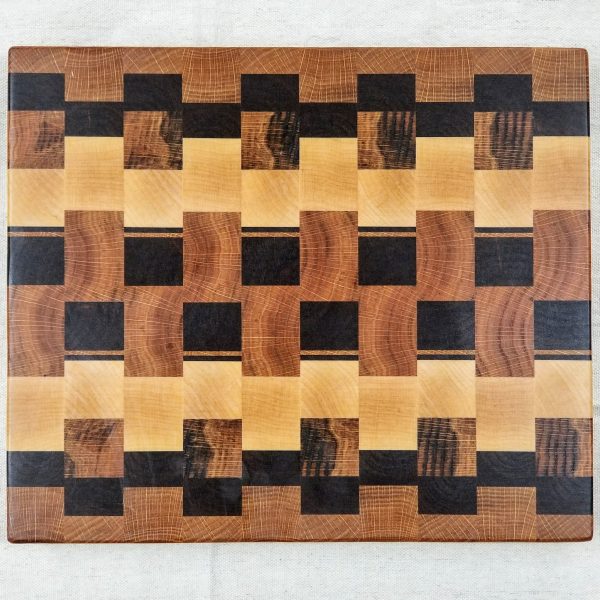 13 1/4" x 11 1/4" x 1 1/4" End-Grain Cutting Board