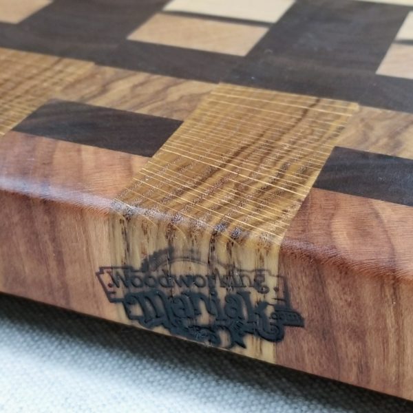 18 5/8" x 11 5/8" x 1 1/4" End-Grain Cutting Board - Image 3